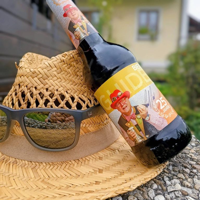 Ob der Papst auch ein guter Wegweiser ist? | Hofstettner – Bierguide Austria 25 Jahre Edition